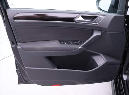 Volkswagen - Touran