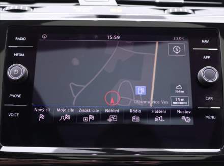 Volkswagen - Touran