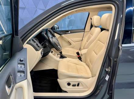 Volkswagen - Tiguan