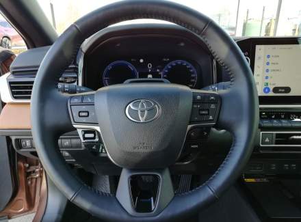Toyota - Camry