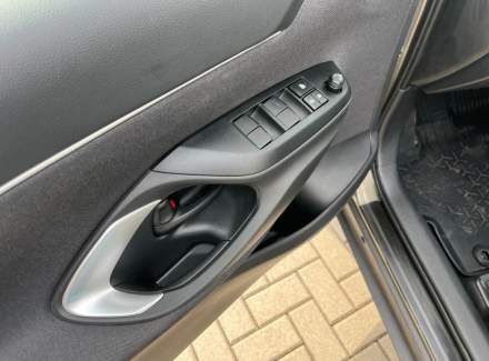 Toyota - Yaris Cross