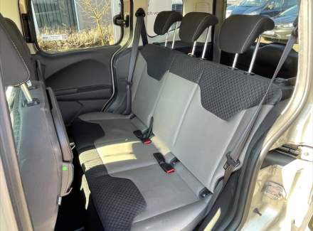 Ford - Tourneo Courier