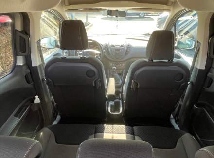 Ford - Tourneo Courier