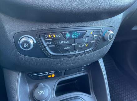 Ford - Tourneo Courier