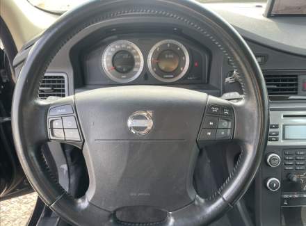 Volvo - V70
