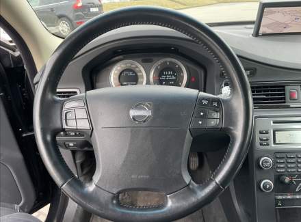 Volvo - V70
