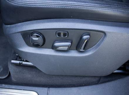 Volkswagen - Touareg