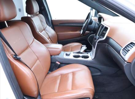 Jeep - Grand Cherokee