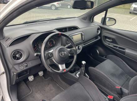 Toyota - Yaris