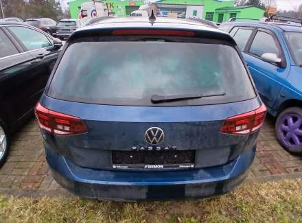Volkswagen - Passat
