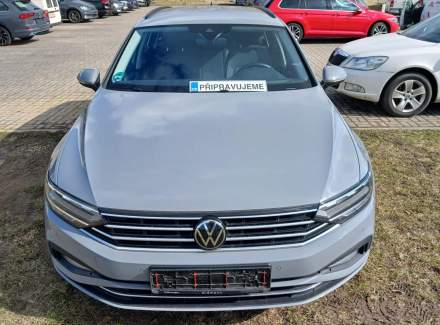 Volkswagen - Passat