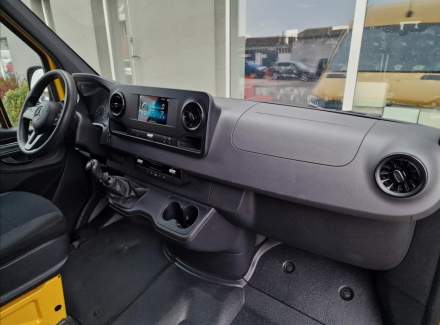 Mercedes-Benz - Sprinter