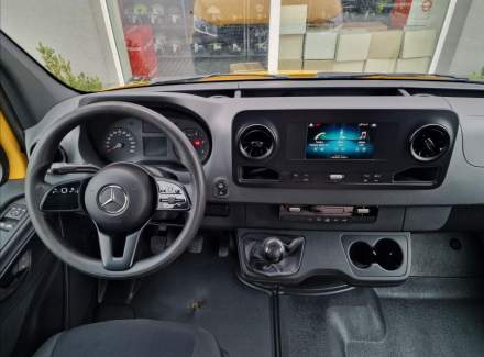 Mercedes-Benz - Sprinter