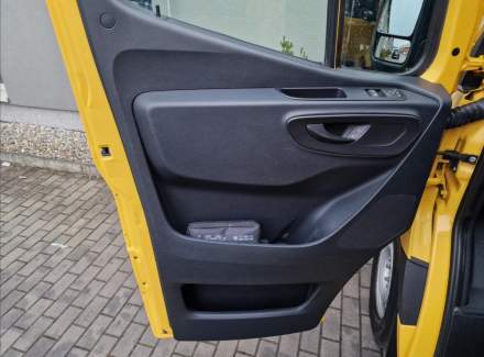 Mercedes-Benz - Sprinter