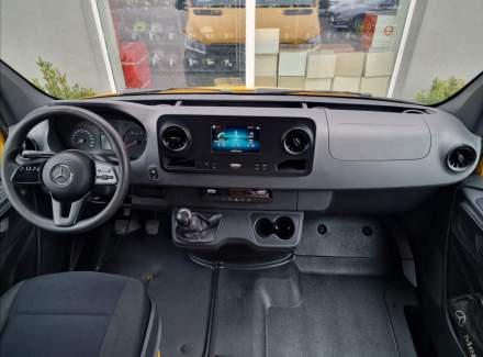 Mercedes-Benz - Sprinter