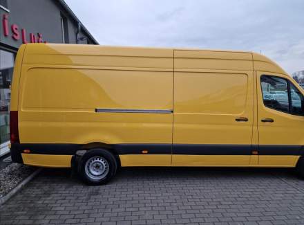 Mercedes-Benz - Sprinter