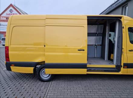 Mercedes-Benz - Sprinter