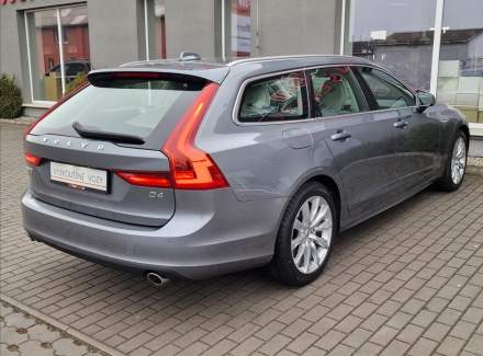 Volvo - V90