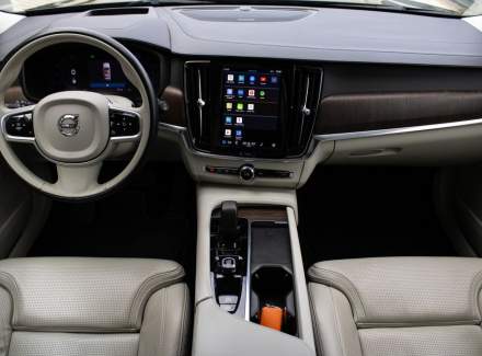 Volvo - V90