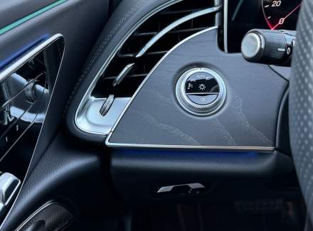 Mercedes-Benz - E-class