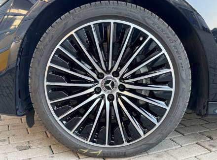 Mercedes-Benz - E-class