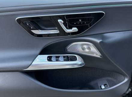 Mercedes-Benz - E-class