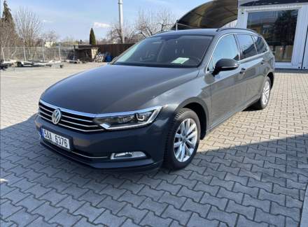 Volkswagen - Passat