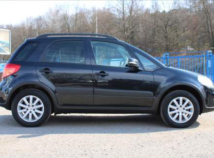 Suzuki - SX4