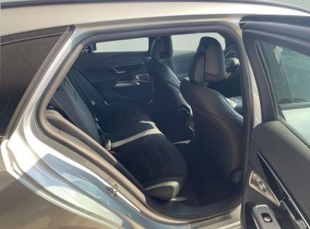 Mercedes-Benz - E-class