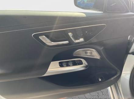 Mercedes-Benz - E-class