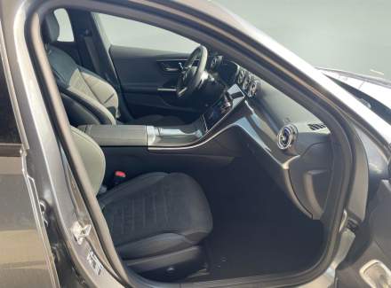 Mercedes-Benz - C-class