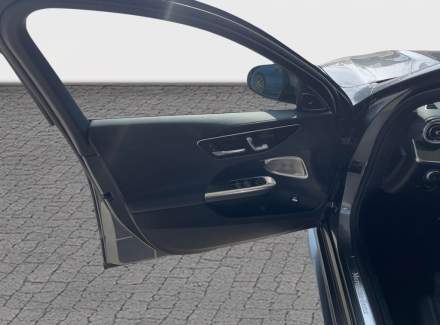 Mercedes-Benz - C-class