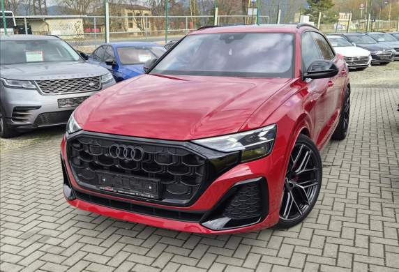 Audi - Q8