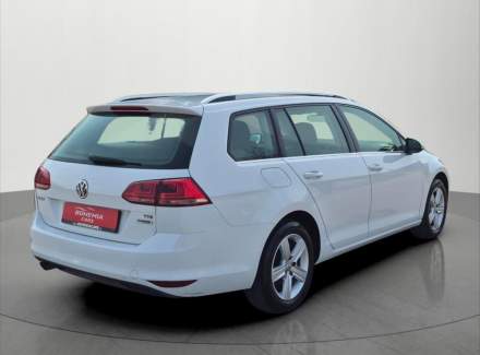 Volkswagen - Golf
