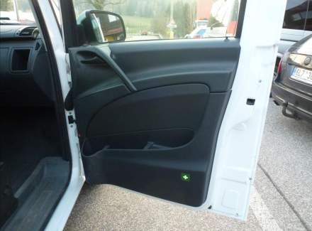 Mercedes-Benz - Vito