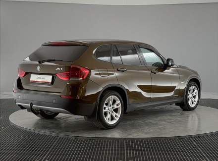 BMW - X1