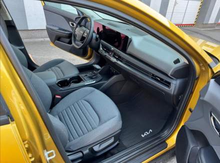 Kia - K4