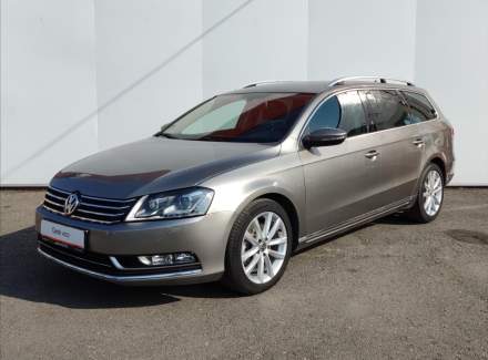 Volkswagen - Passat