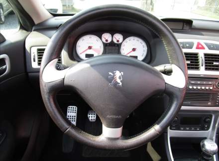 Peugeot - 307