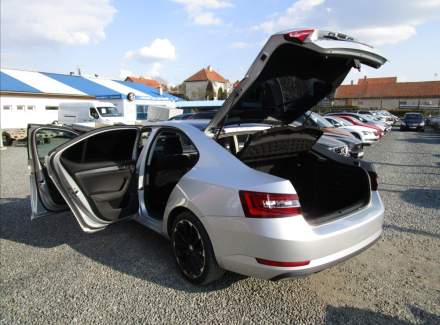 Škoda - Superb