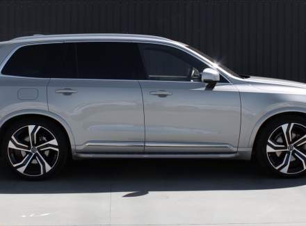 Volvo - XC90