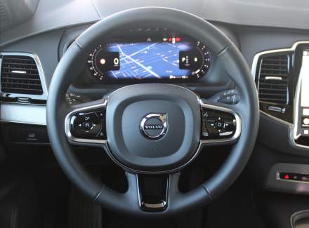 Volvo - XC90