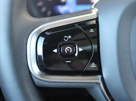 Volvo - XC90