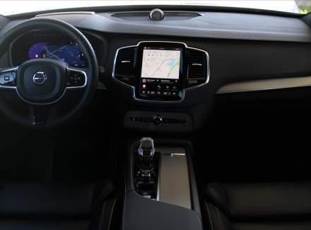 Volvo - XC90