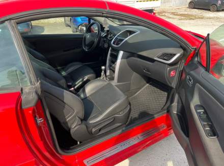 Peugeot - 207