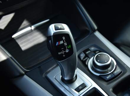 BMW - X6