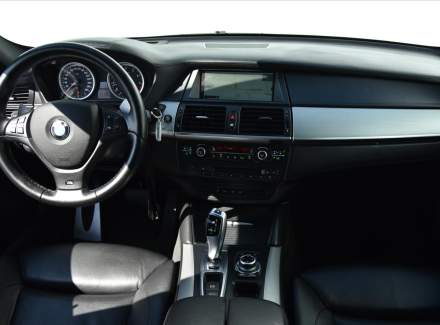 BMW - X6