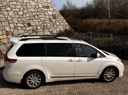 Toyota - Sienna