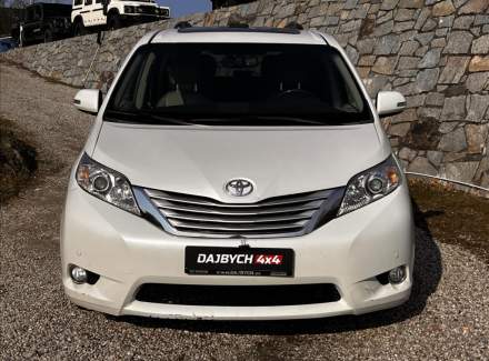 Toyota - Sienna