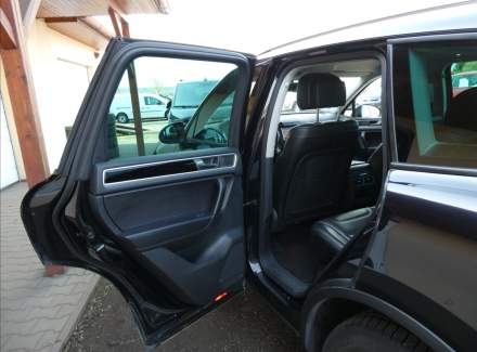 Volkswagen - Touareg